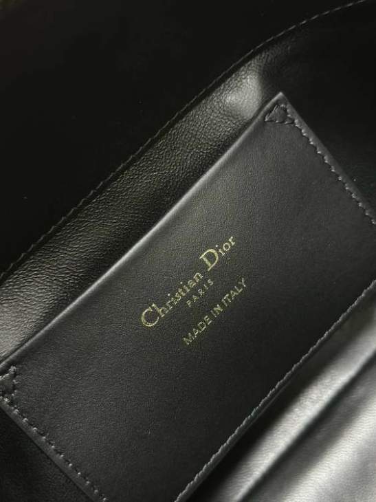 Picture of Dior Handbags _SKUfw239306332fw